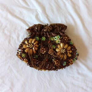 VINTAGE | Embellished Brown Floral Bucket Clutch
